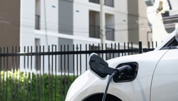 Les bornes électriques dans les copropriétés neuves comme réponse à la crise du carburant