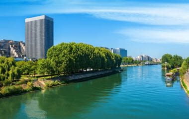 Tramway T2 : La Défense accélère sa transformation, une nouvelle donne pour l'immobilier neuf en Ile-de-France