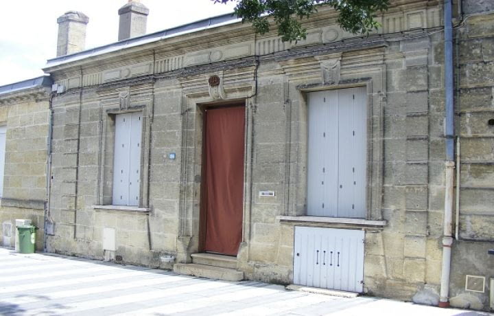Airbnb à Bordeaux, un business lucratif et controversé