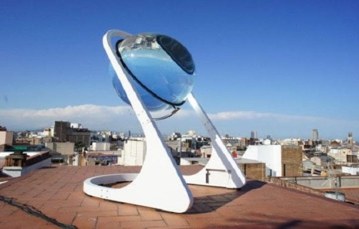 De l’électricité solaire concentrée dans une boule de verre