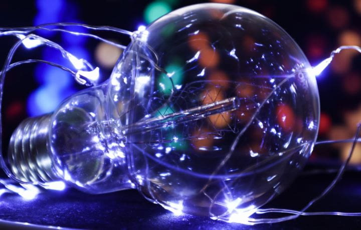 De l’électricité solaire concentrée dans une boule de verre