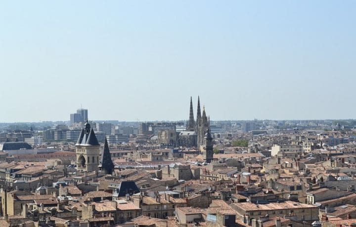 Immobilier à Bordeaux : combien vaut la Perle d’Aquitaine ?