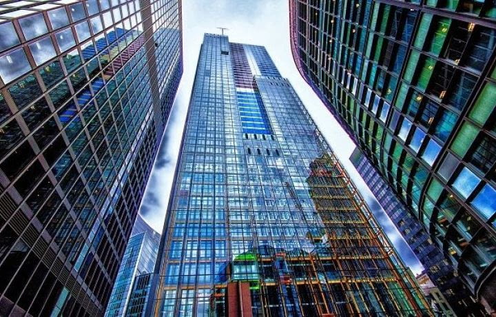 Immobilier à Londres : un mur d’escalade sur une tour de bureaux