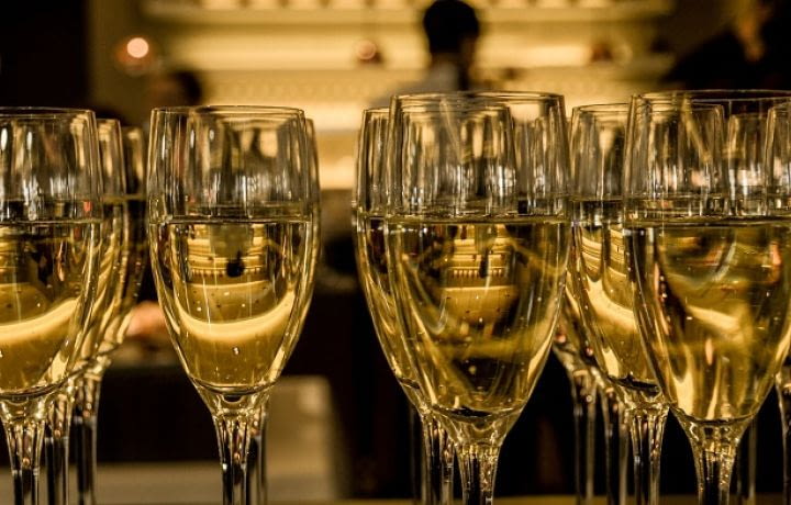 L’hôtel Les Bulles de Paris célèbre le champagne