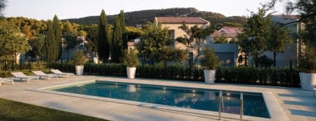 Ventabren au coeur d'un domaine maison avec piscine