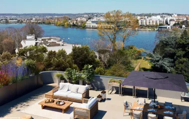 Enghien-les-Bains proche de lac