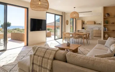 Èze adresse intimiste face à la mer à 3 min à pied des plages