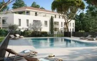 Roquefort-la-Bédoule : résidence avec piscine proche de Cassis