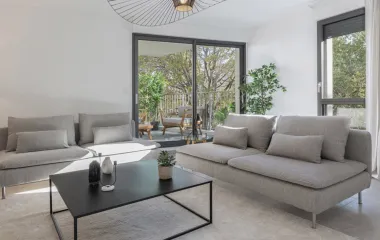 Vitrolles à deux pas des commerces