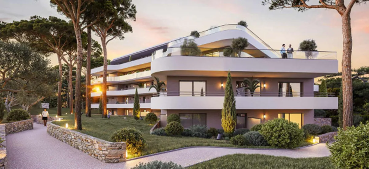 Antibes quartier des Terriers vue sur la mer