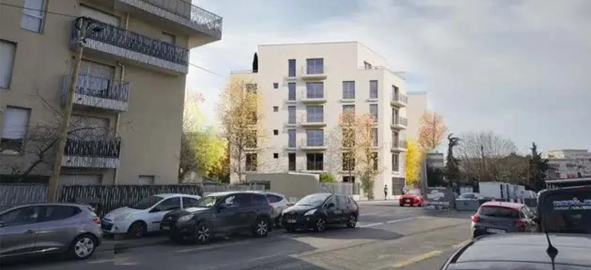 Bron à 7 min en voiture du périphérique Laurent Bonnevay