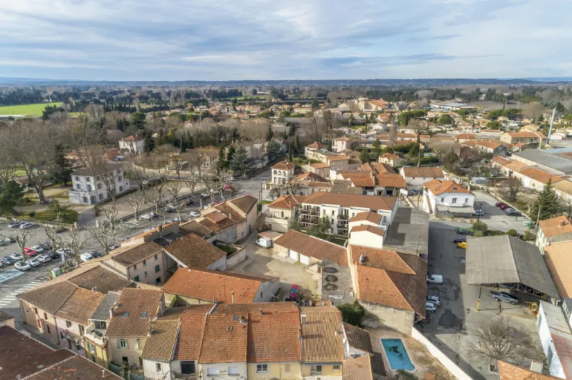 Cabannes hyper centre du village