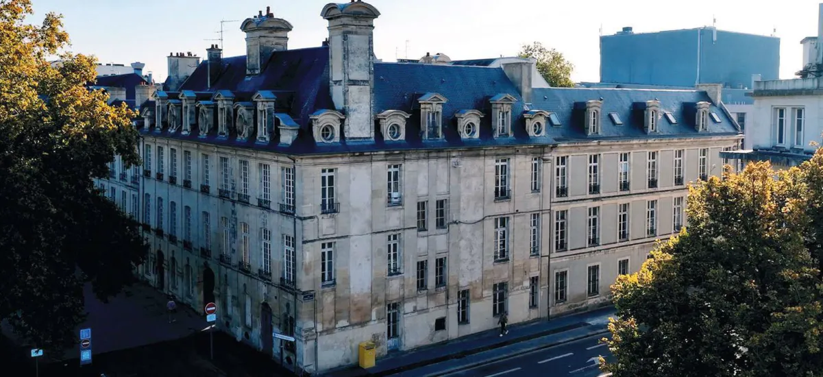 Caen réhabilitation au coeur de la Place de la République