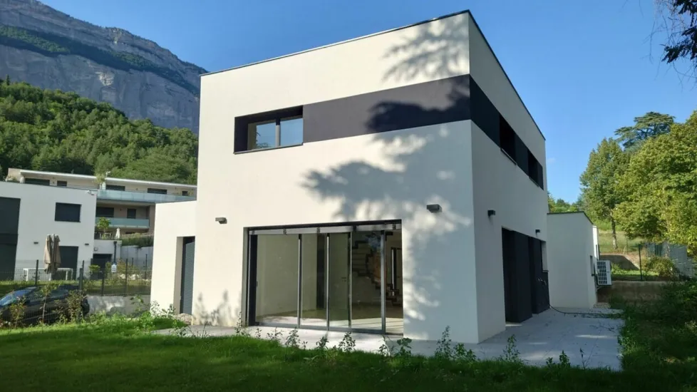 Corenc maisons quartier verdoyant à 15 min de Grenoble
