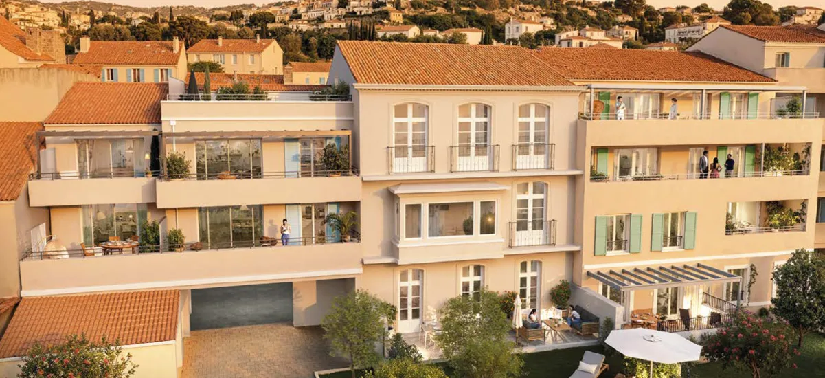 Hyères à deux pas du centre et à 4 km de la mer