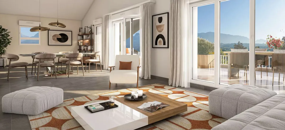 La Roche-sur-Foron face à la gare SNCF