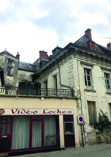 Loches réhabilitation Malraux à 250m du jardin public