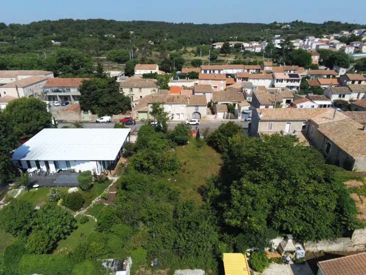 Milhaud au cœur du village