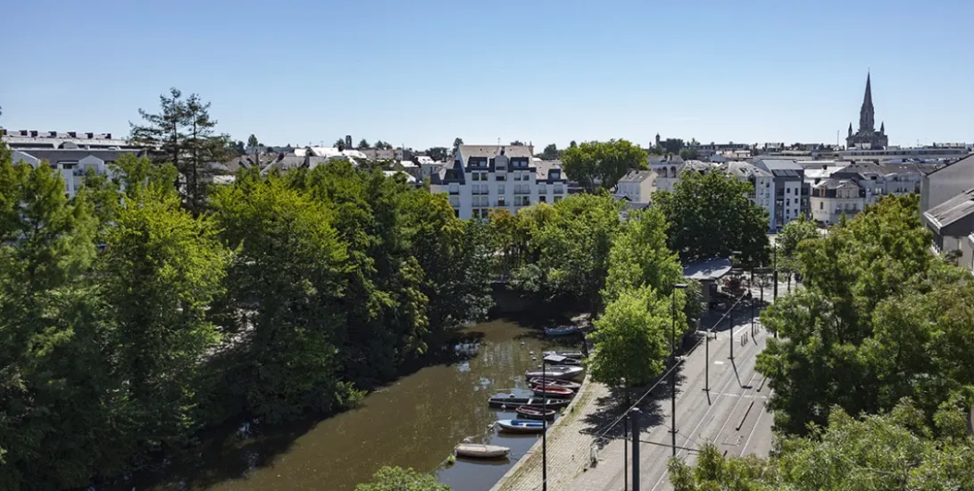 Nantes quartier prisé avec vue sur l’île de Versailles