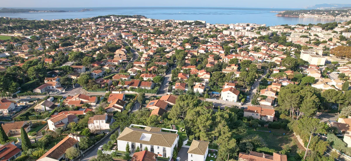 Six-Fours-les-Plages à 3 min en voiture de la plage de Bonnegrâce