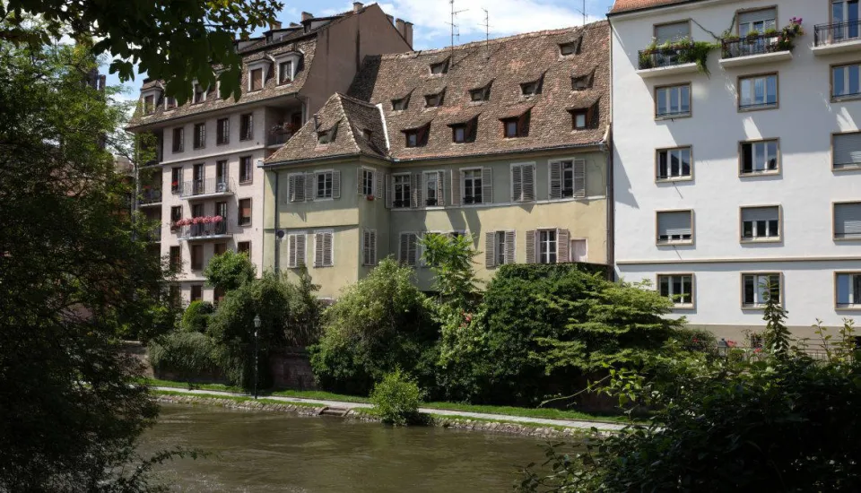 Strasbourg rénovation à 4 min à pied de la place du Château