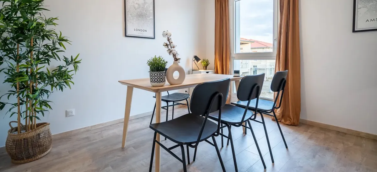 Toussieu maison d’exception avec jardin cadre verdoyant